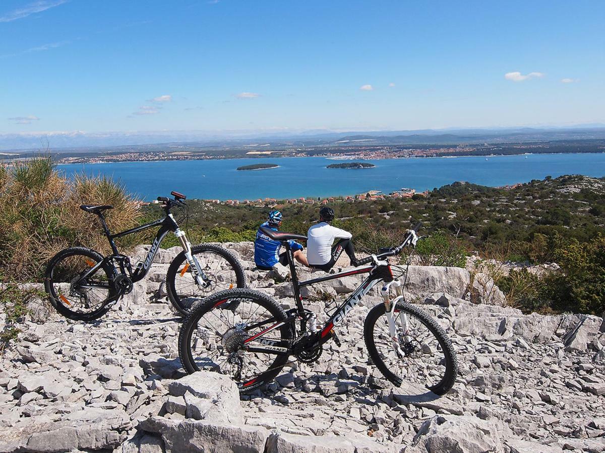Villa Kornati Tkon Exterior foto